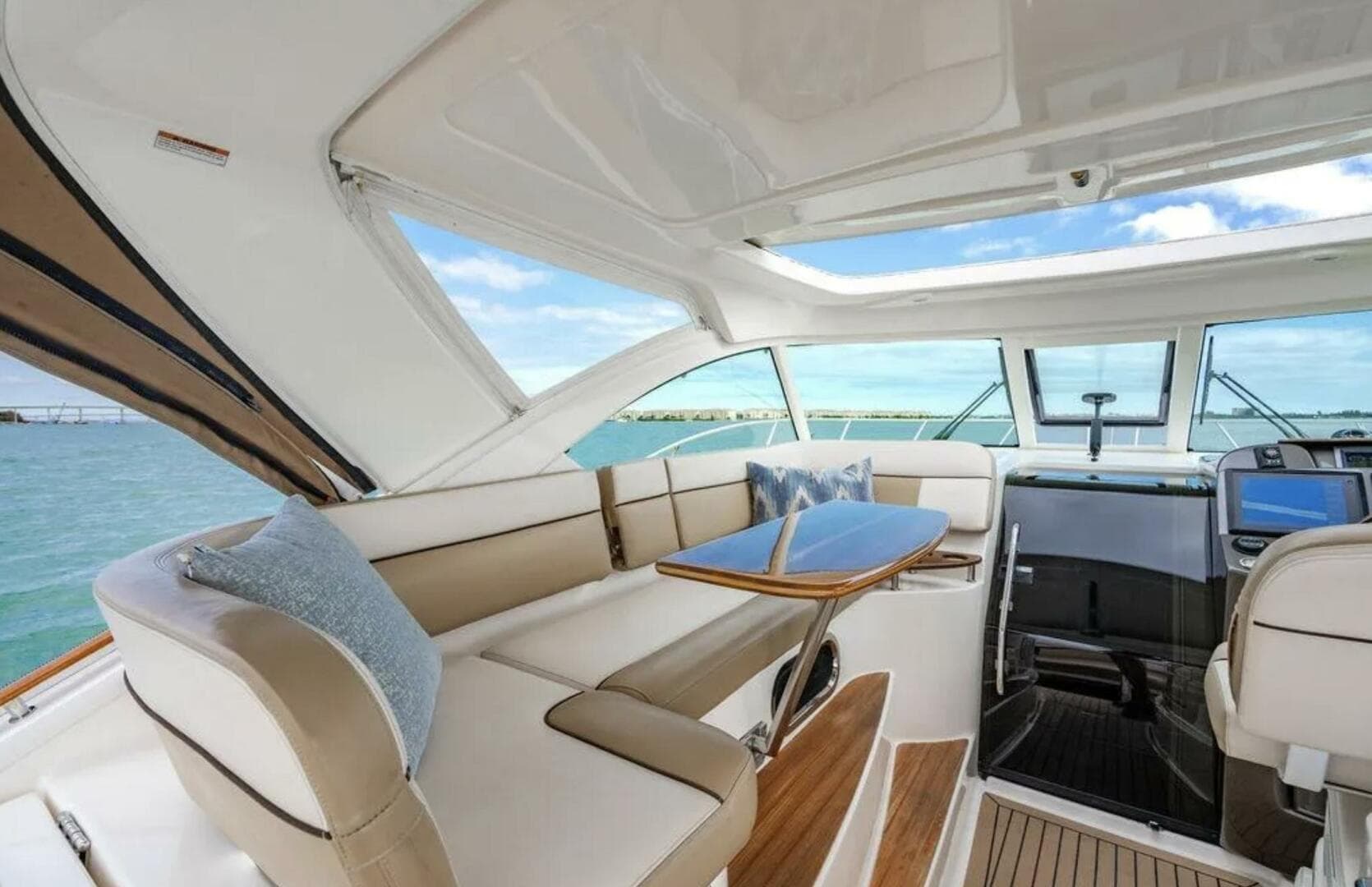 2013 Tiara Yachts 36 Coronet