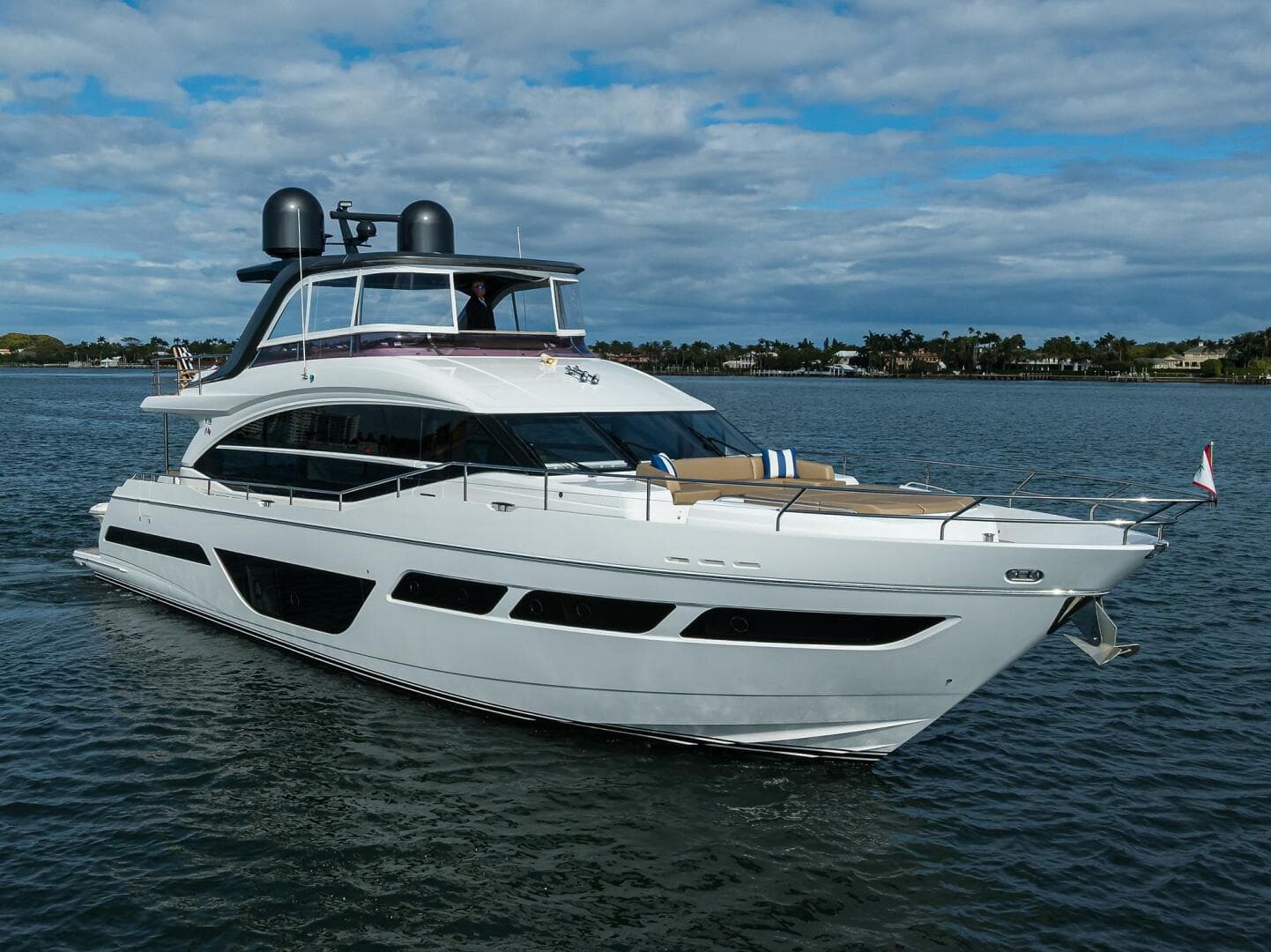 Princess Y78 - Janie II - Profile