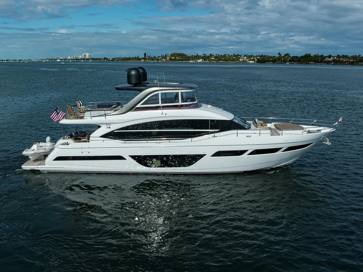 Princess Y78 - Janie II - Profile