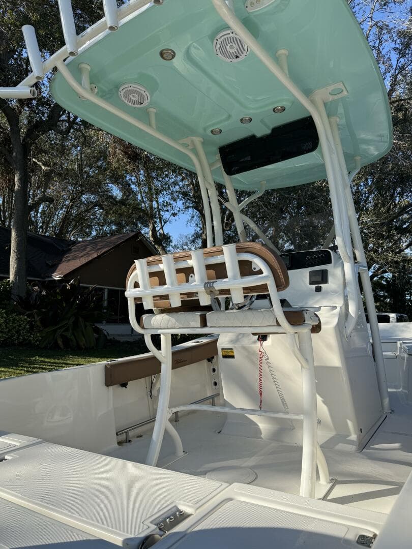 Pioneer 220 Bay Sport