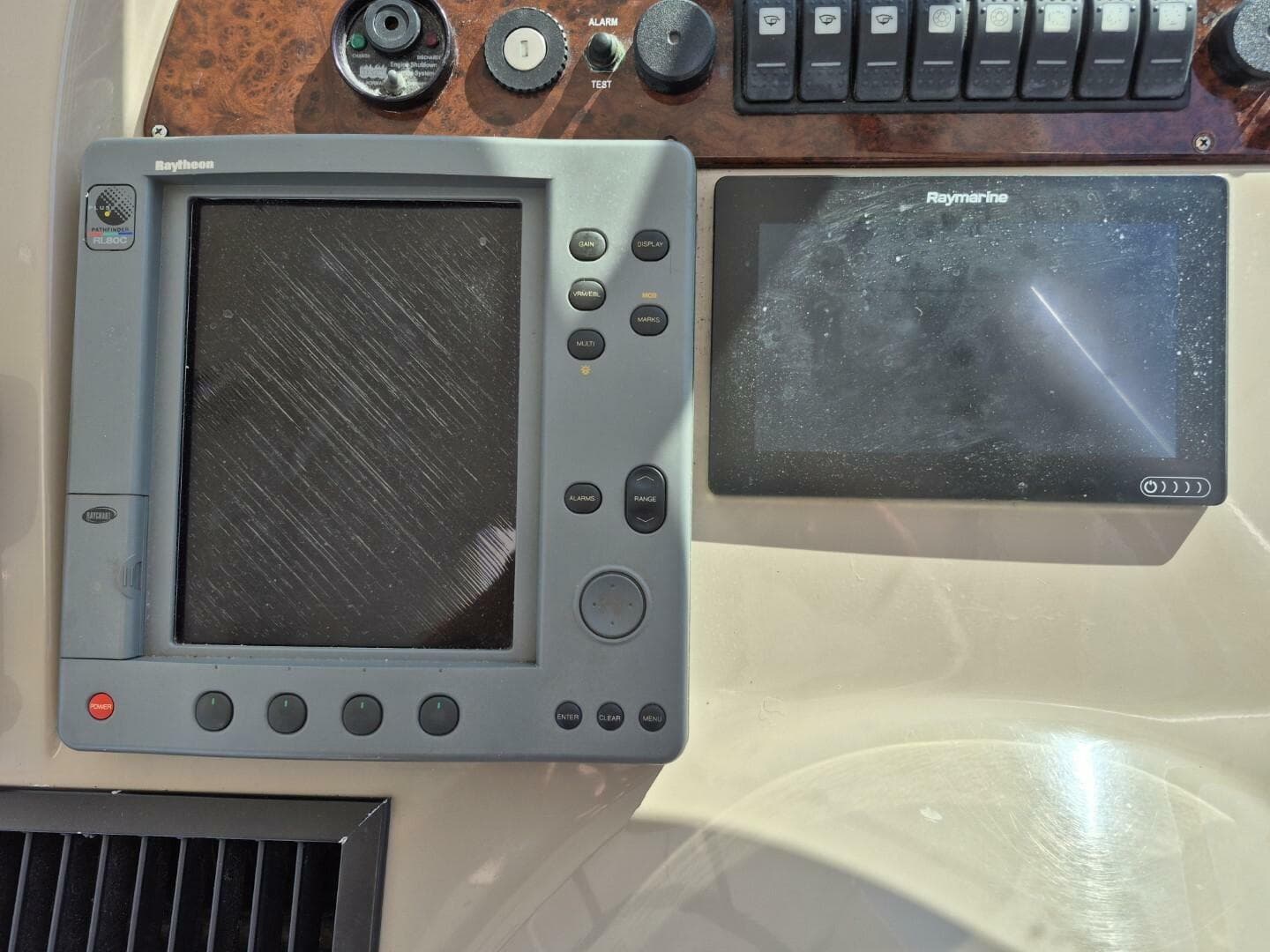 2004 Riviera 4000 Offshore