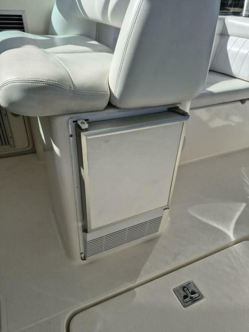 2004 Riviera 4000 Offshore