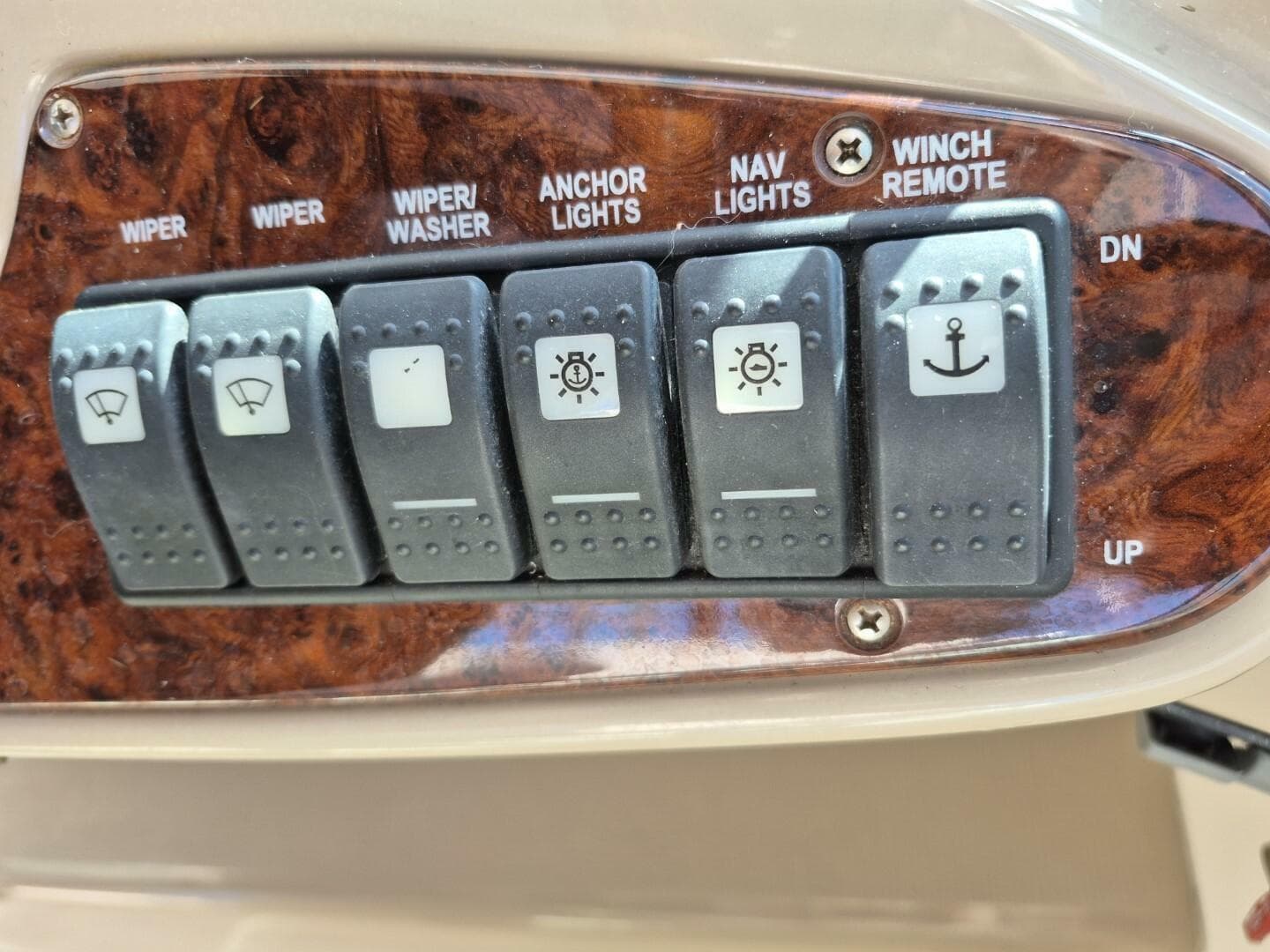 2004 Riviera 4000 Offshore