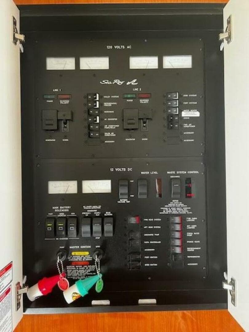 2001 Sea Ray 380 Sundancer