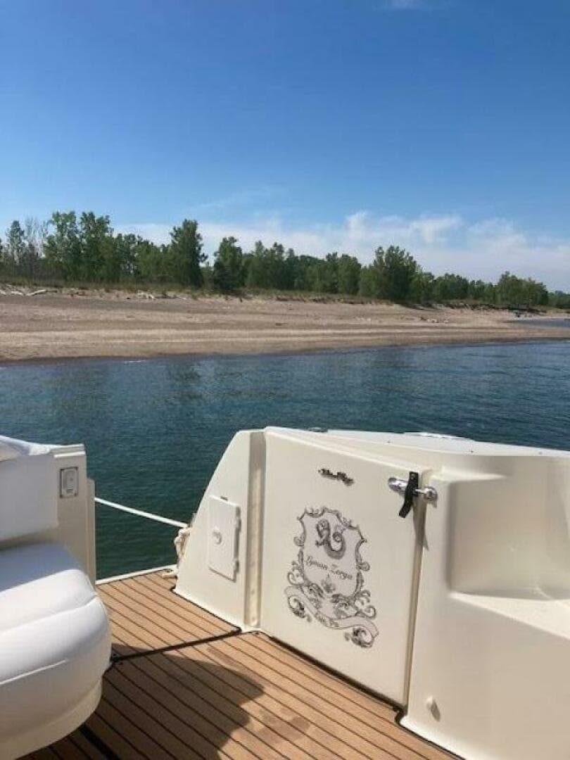 2001 Sea Ray 380 Sundancer