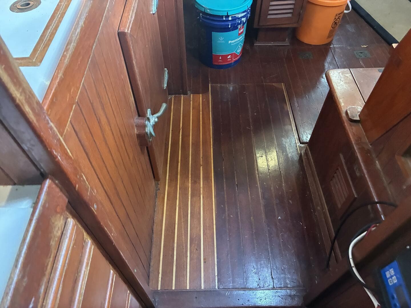 1983 Vagabond 42 Ketch