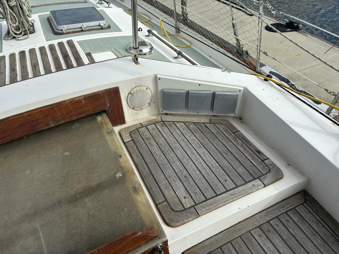 1983 Vagabond 42 Ketch