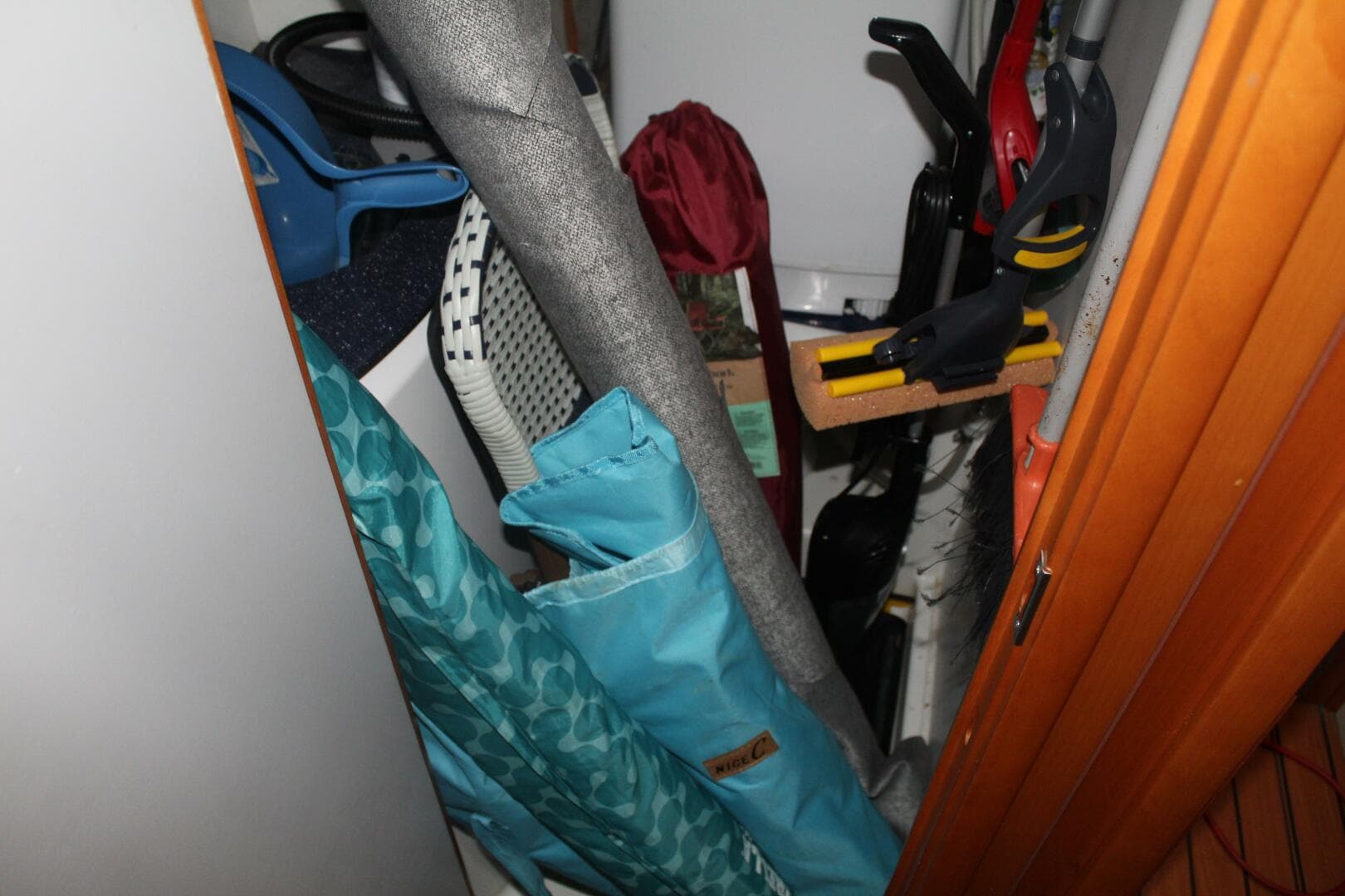 2004 Lagoon 43 Power Cat