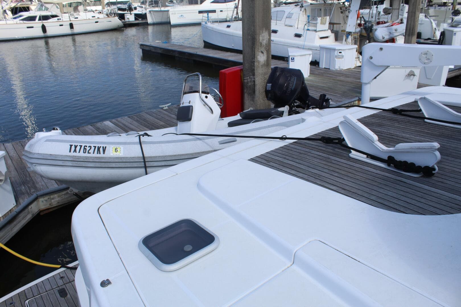 2004 Lagoon 43 Power Cat