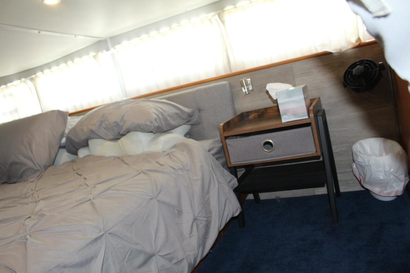 2004 Lagoon 43 Power Cat