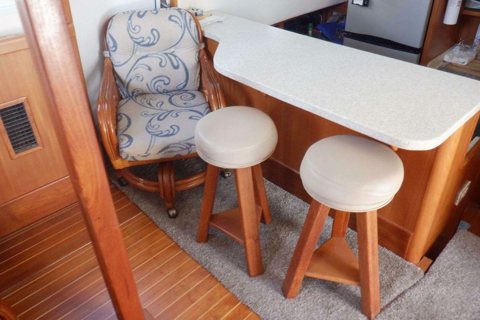 2002 Mainship 430 Trawler