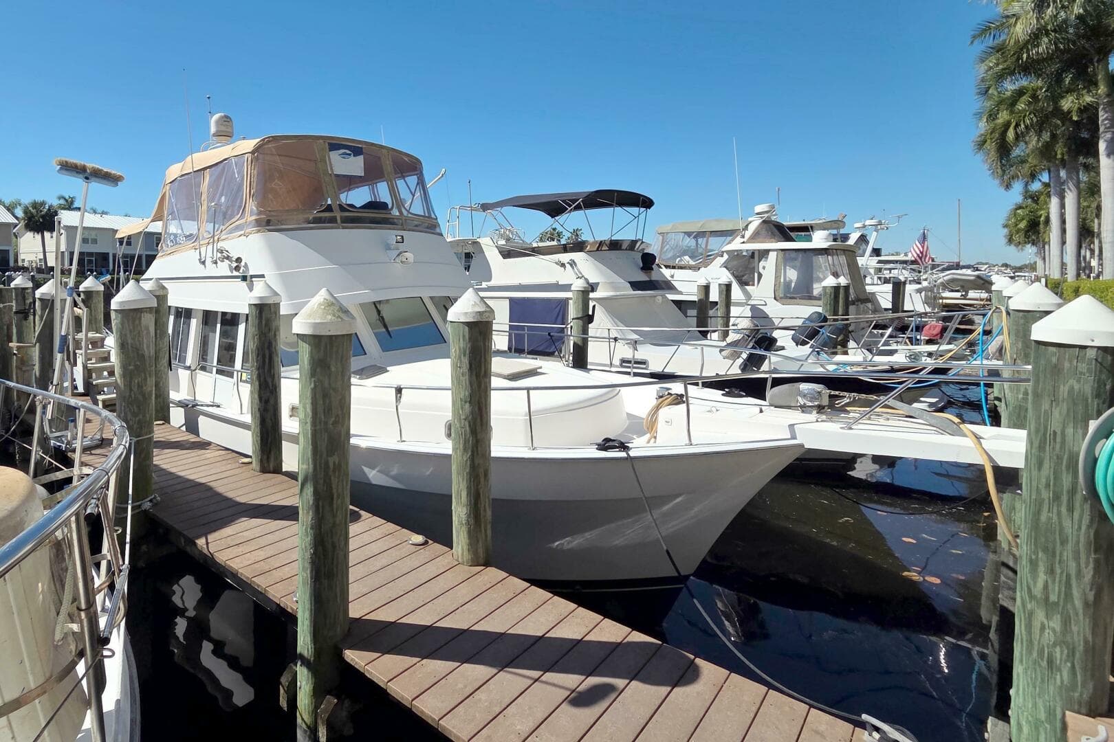 2002 Mainship 430 Trawler