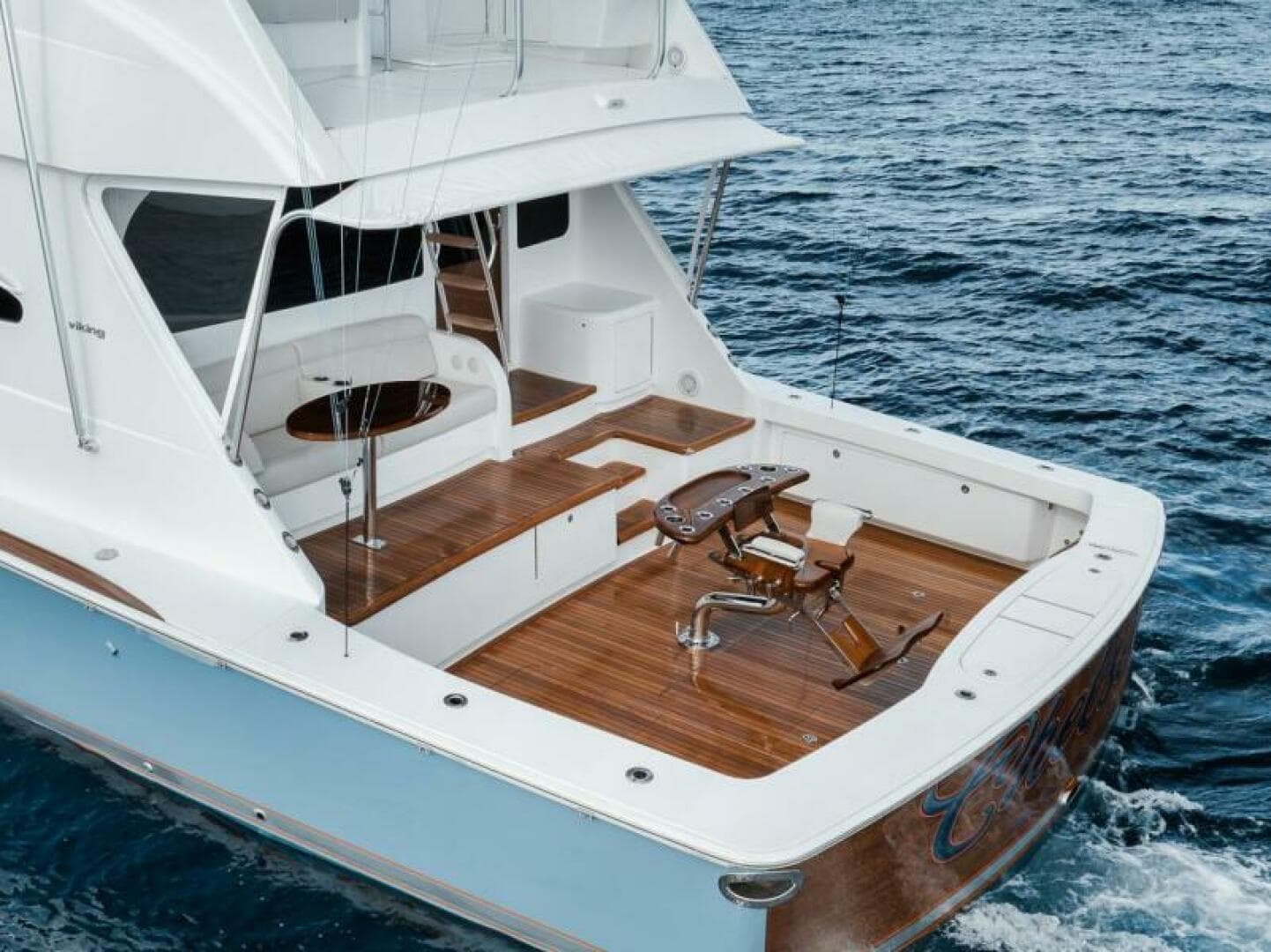 Viking 72 Skybridge - Chelsea -Cockpit