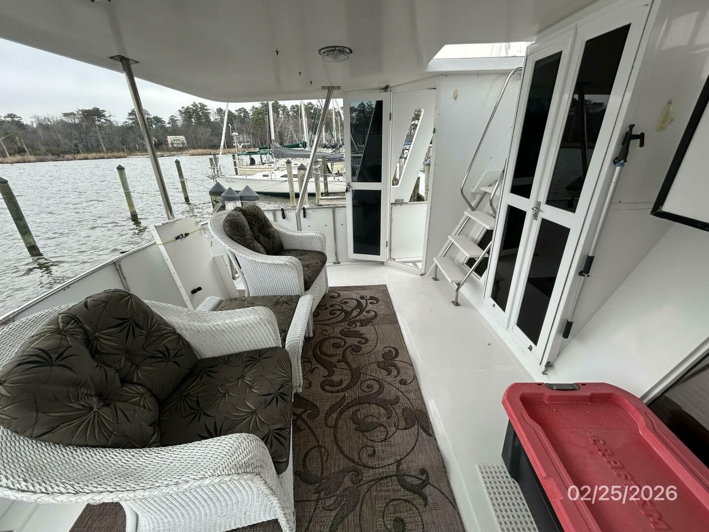 42' Jefferson sundeck port
