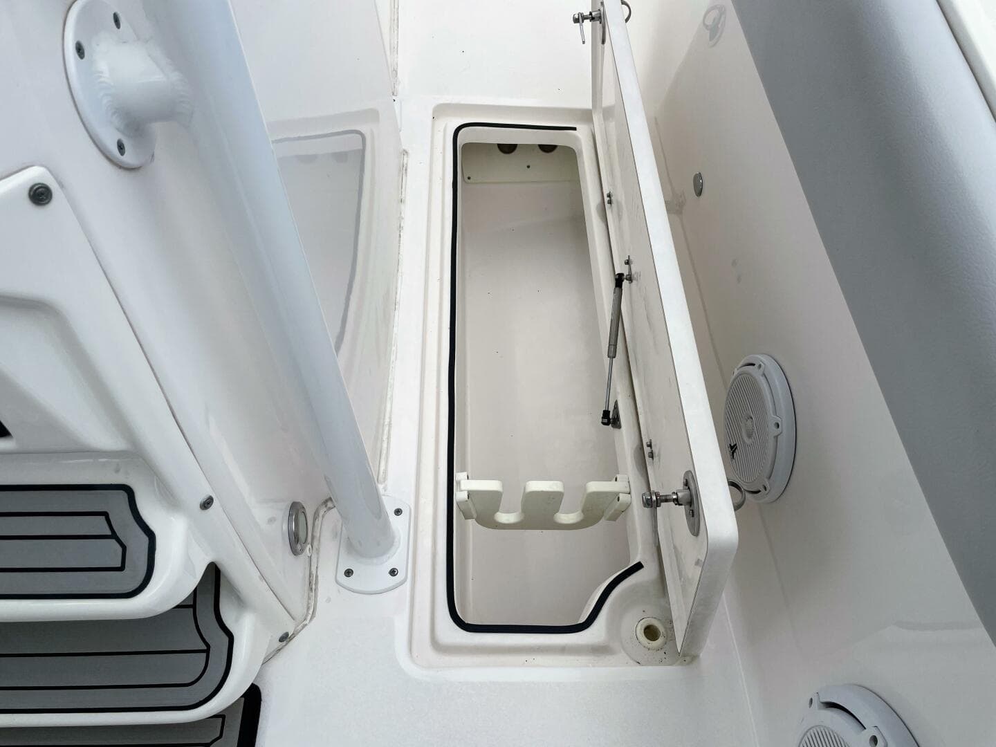 2019 Sea Fox 328 Commander