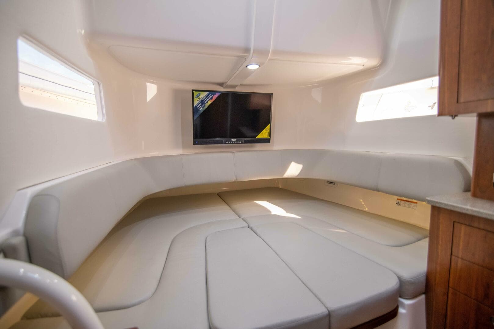 Regulator 41 - Wound Up II - Interior Cabin