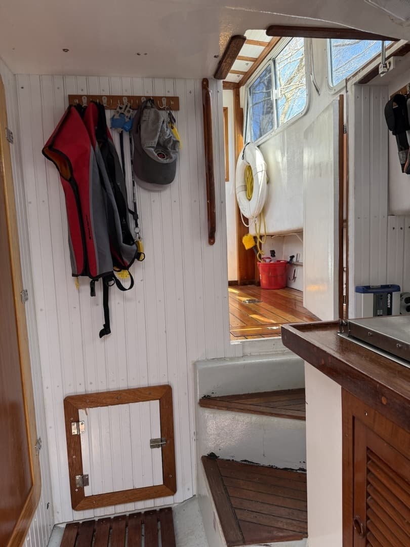 2000 Seaworthy Downeast 28