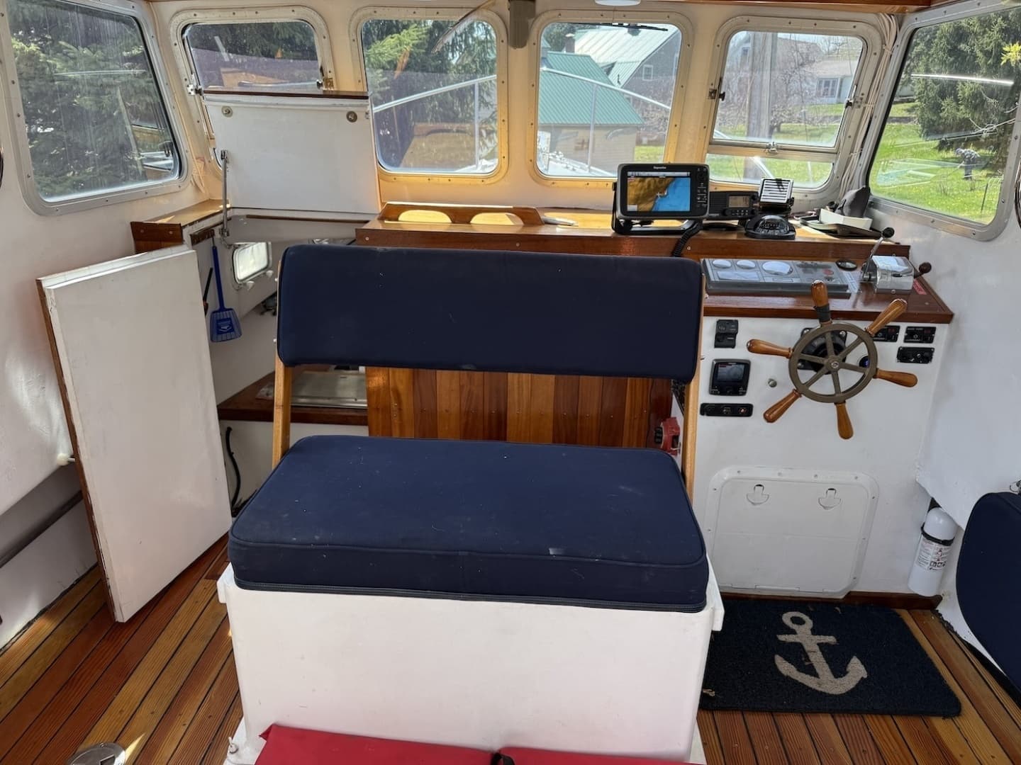 2000 Seaworthy Downeast 28