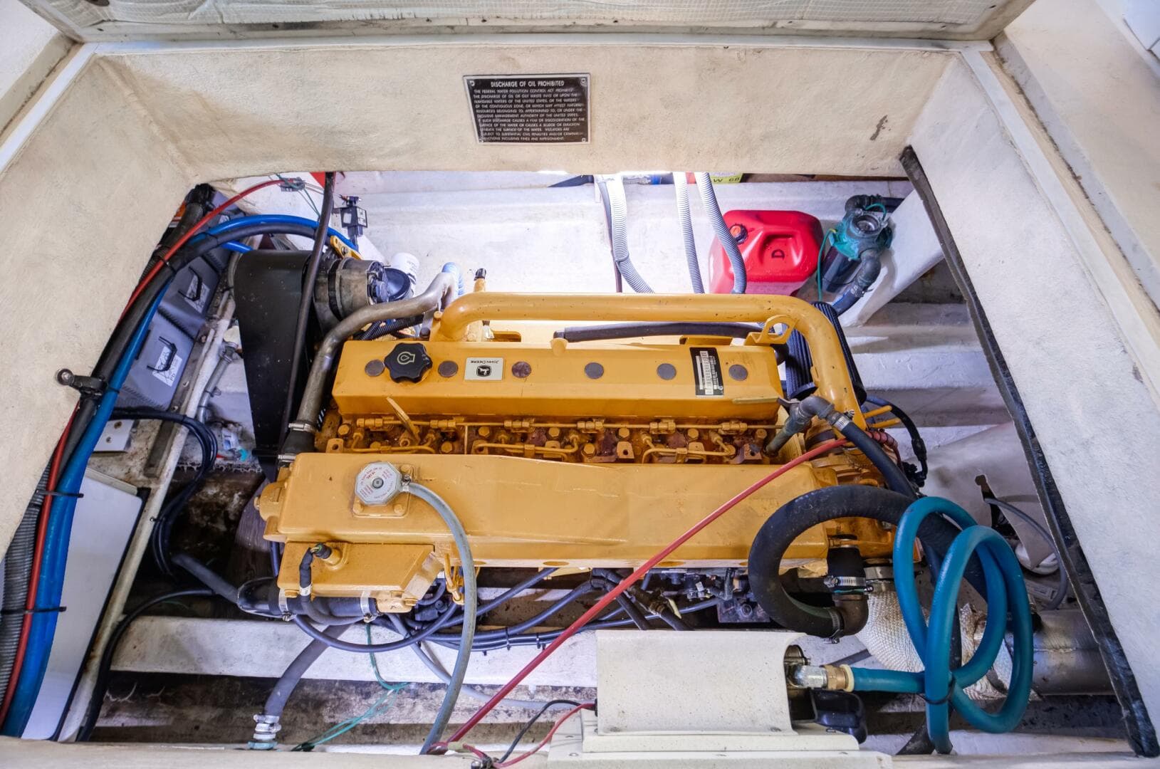 Trawler 46 - Lone Piranha