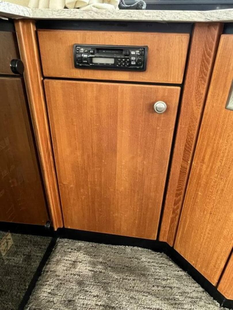 1996 Bayliner 3788 Command Bridge