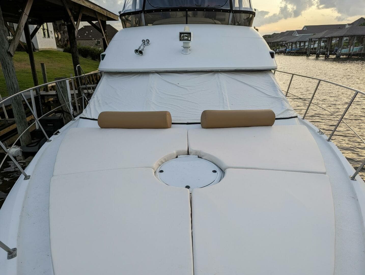 Carver 455 Aft Cabin
