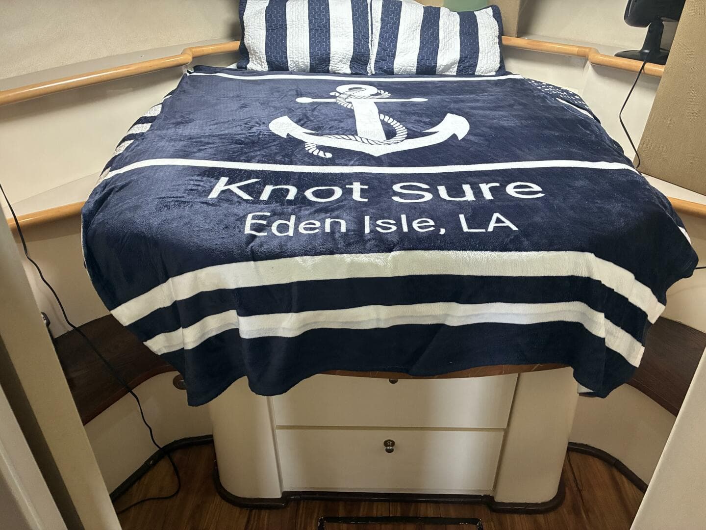 Carver 455 Aft Cabin