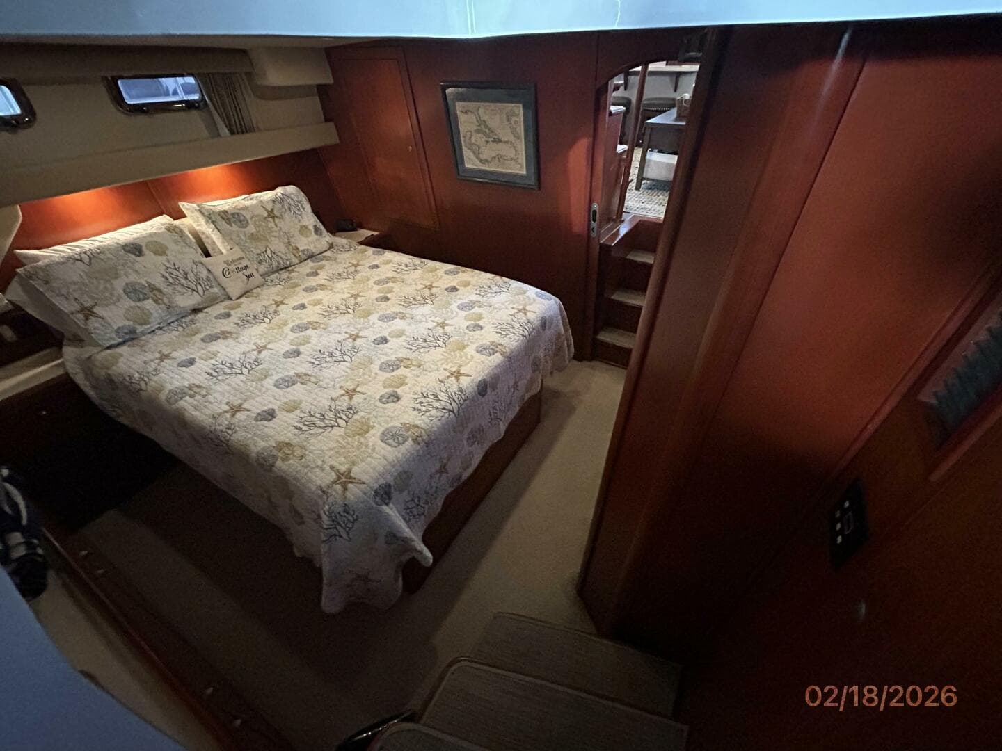 43' Mainship master stateroom2