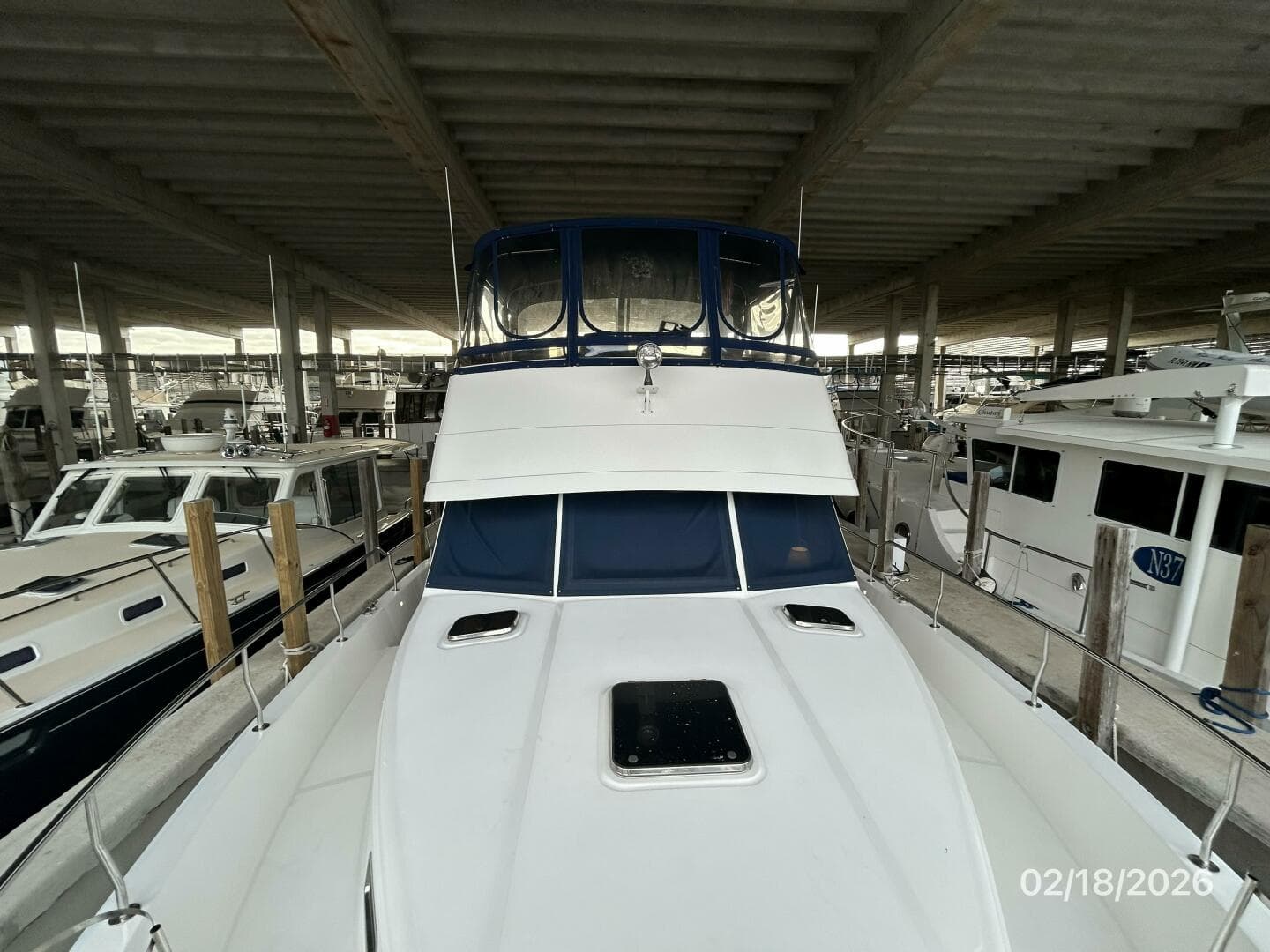43' Mainship foredeck aft