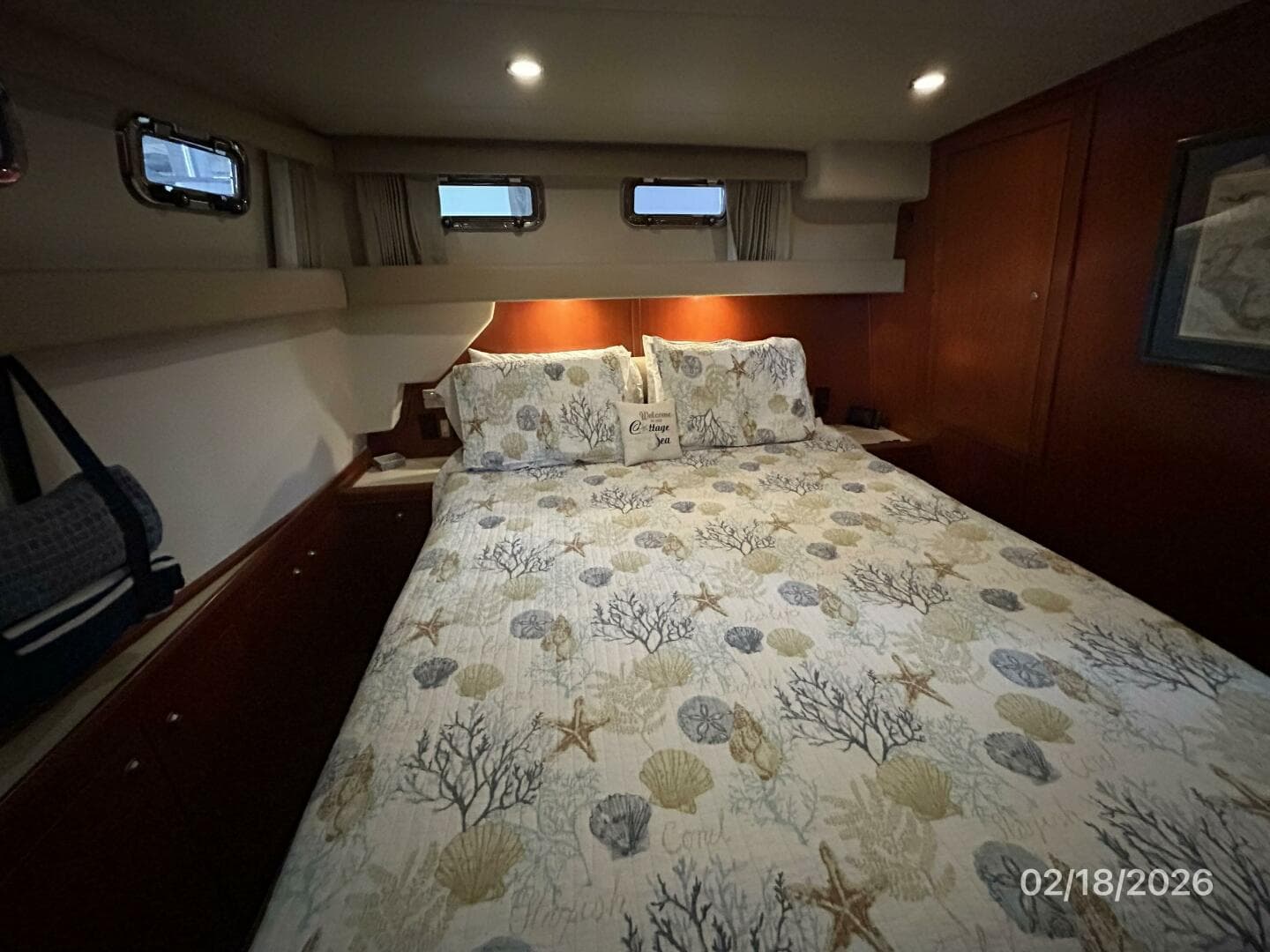 43' Mainship master stateroom port