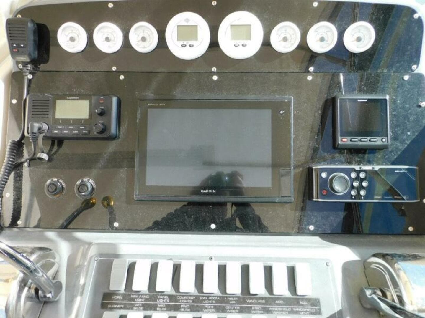 1995 Tiara Yachts 3500 Express