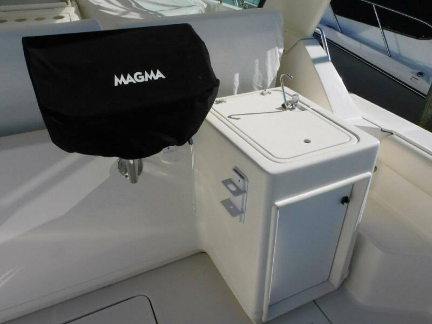 1995 Tiara Yachts 3500 Express