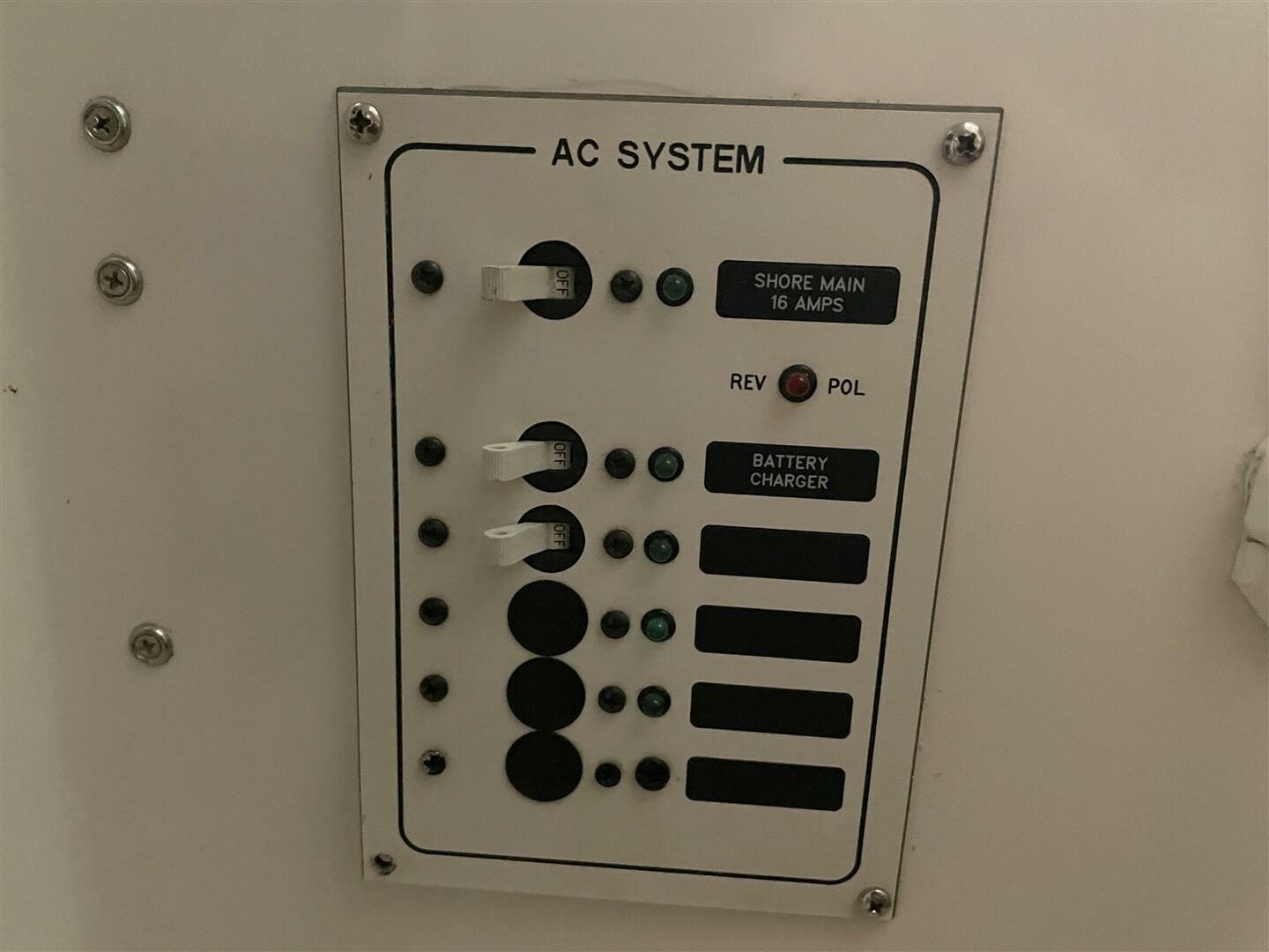 2005 Hunt Yachts 25 Surfhunter