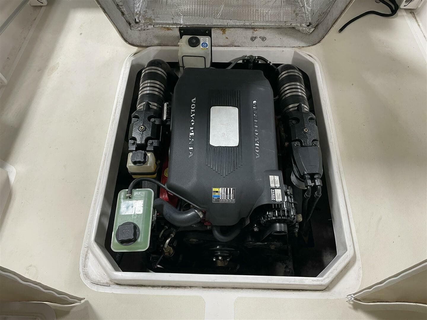 2005 Hunt Yachts 25 Surfhunter