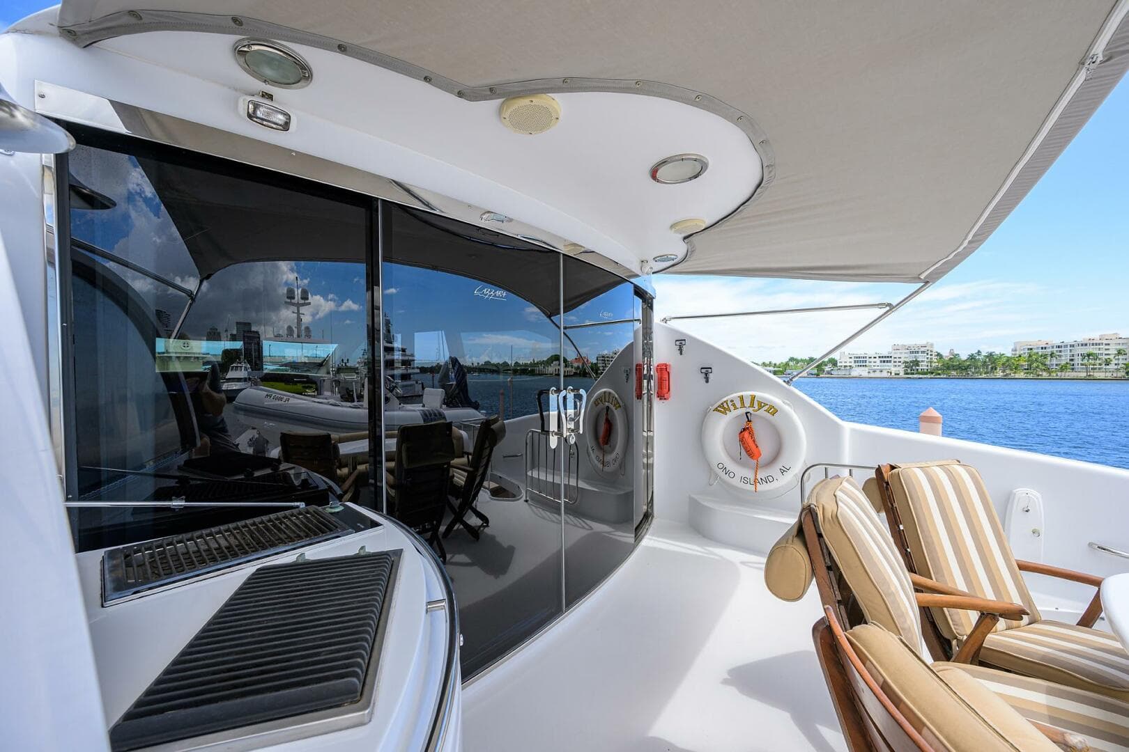 Lazzara 80 WILLYN - Enclosed Flybridge Aft Deck