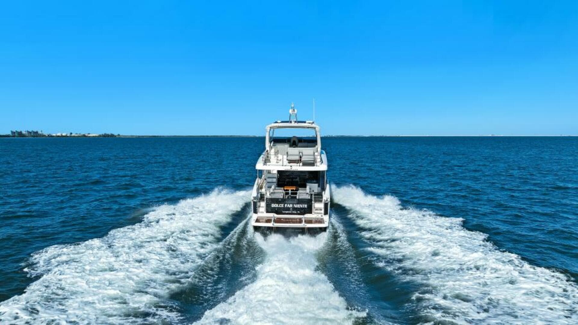 2025 Absolute Navetta 53 - Profile