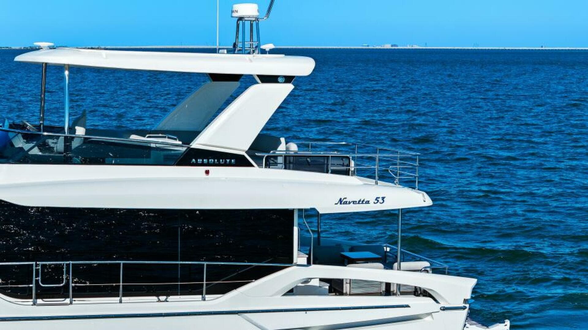 2025 Absolute Navetta 53 - Profile