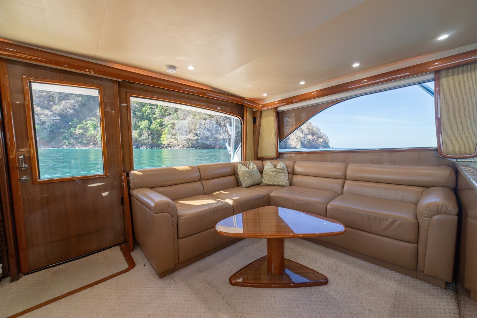 2006 Viking 56 "Scandaloso"