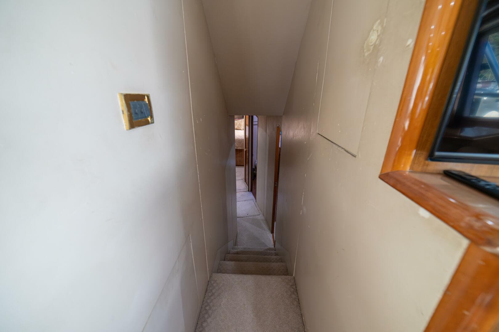 2006 Viking 56 "Scandaloso"