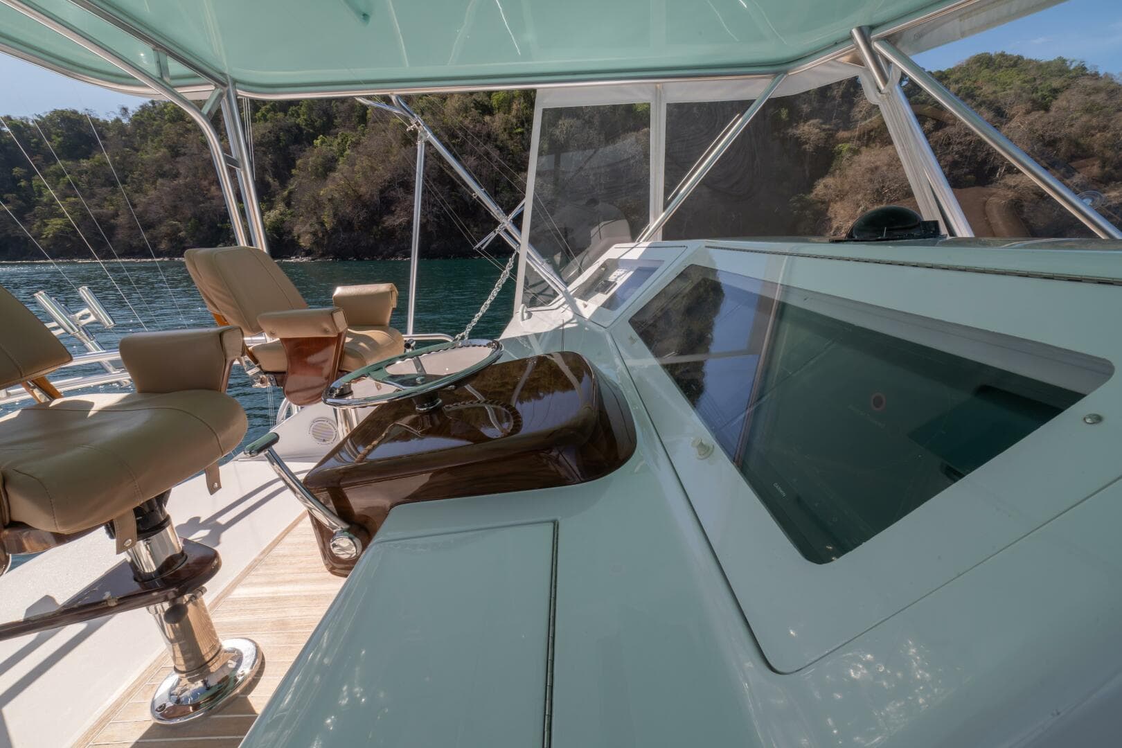 2006 Viking 56 "Scandaloso"
