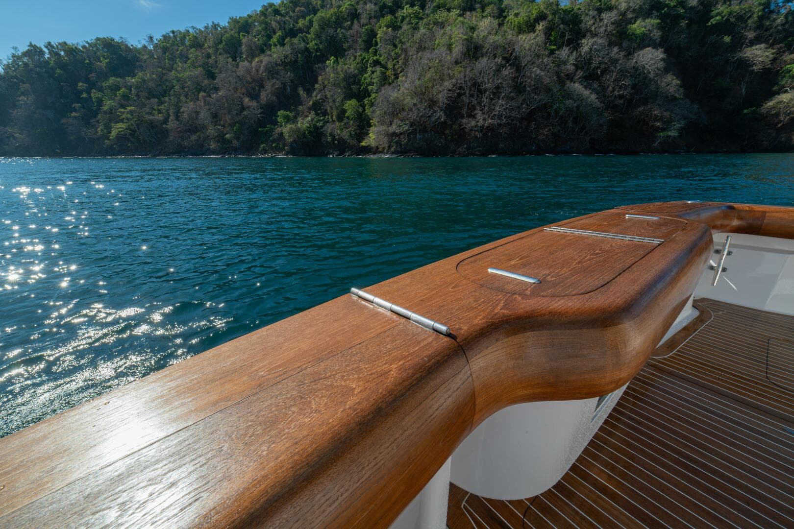 2006 Viking 56 "Scandaloso"