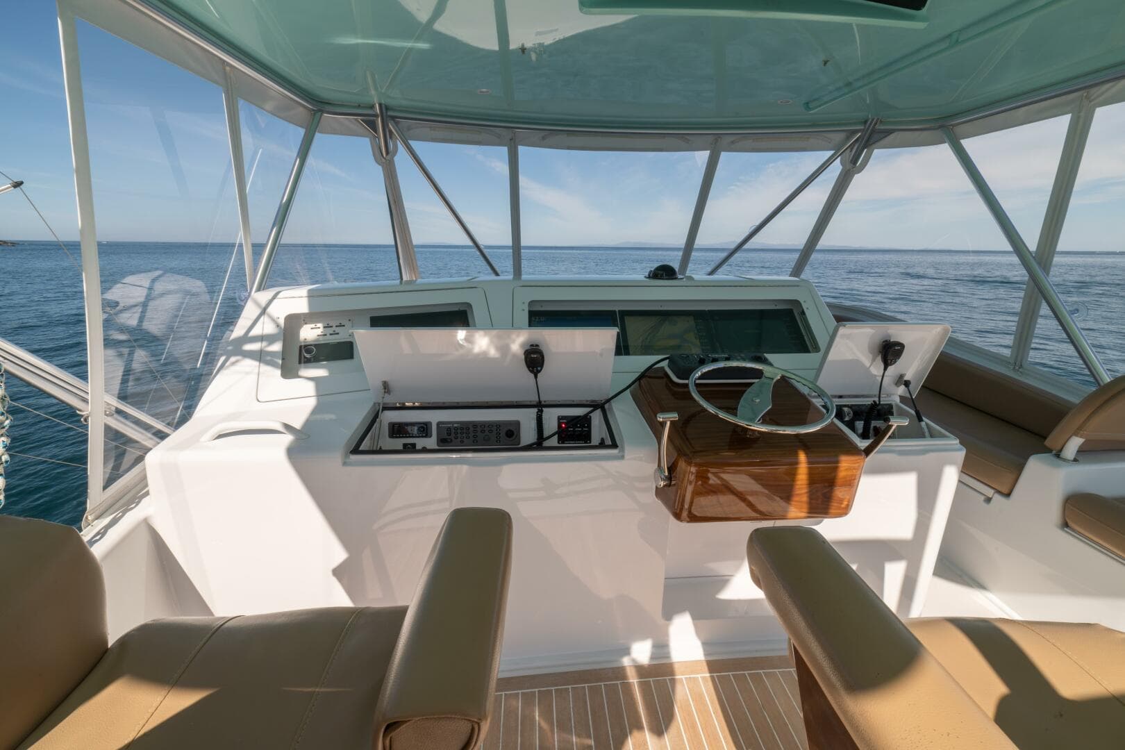 2006 Viking 56 "Scandaloso"