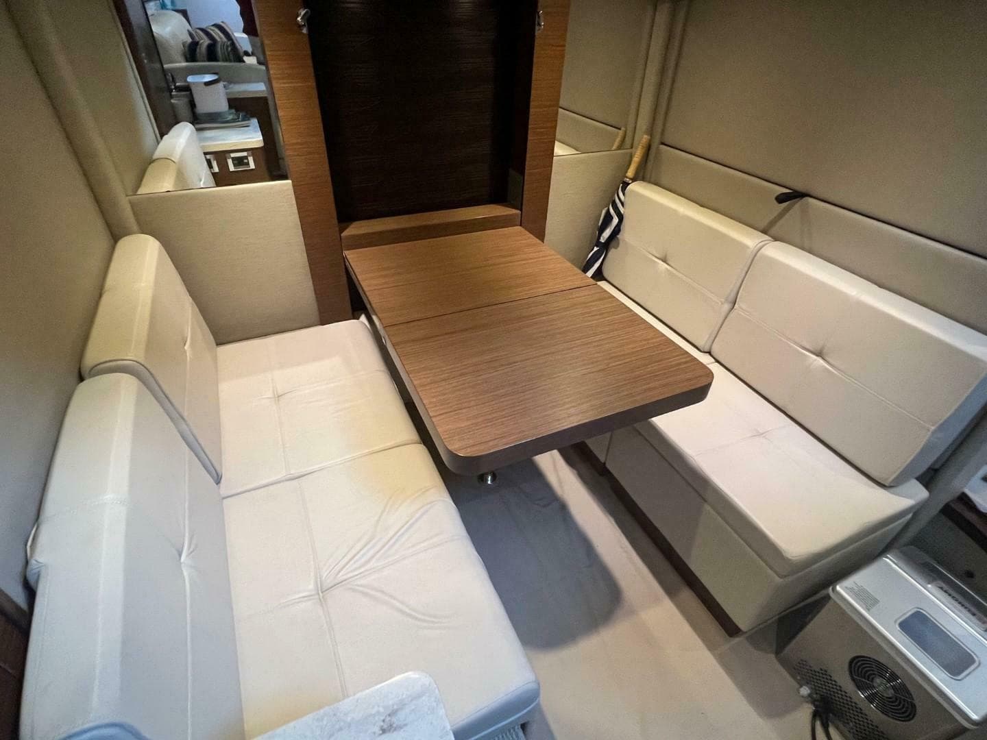 2014 Sea Ray 410 Sundancer