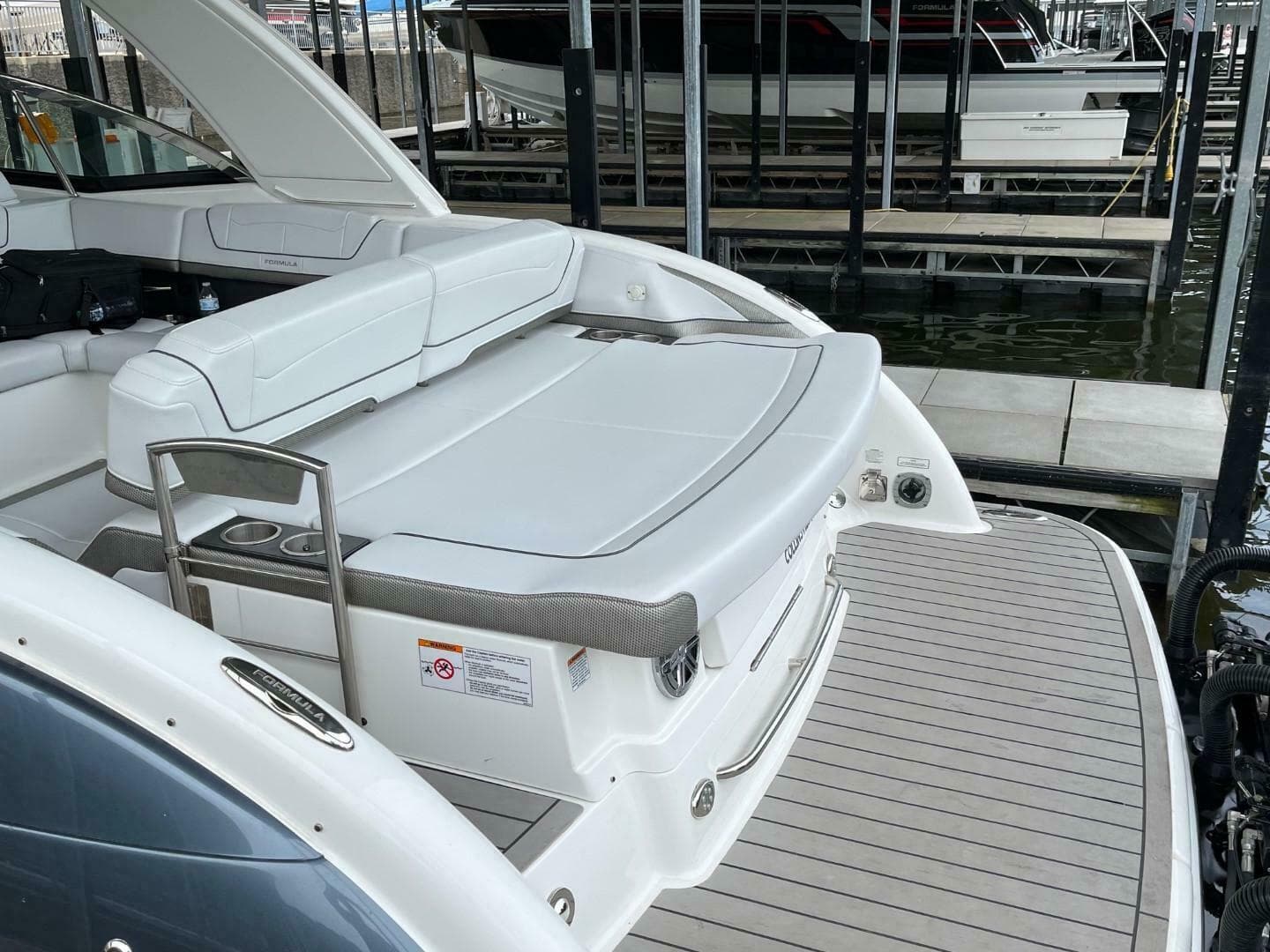 2020 Formula 350 Crossover Bowrider