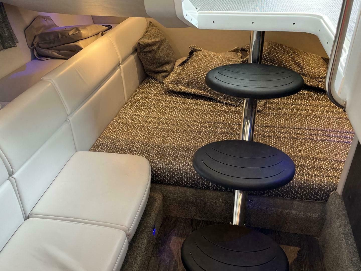 2020 Formula 350 Crossover Bowrider