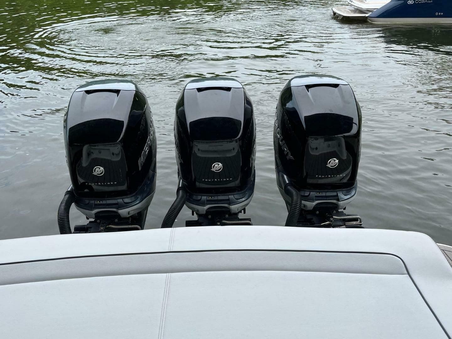 2020 Formula 350 Crossover Bowrider