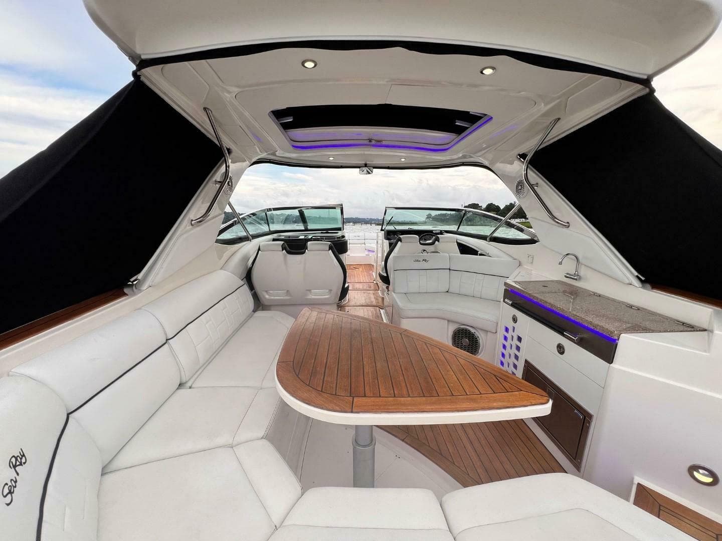 2014 Sea Ray SLX 350