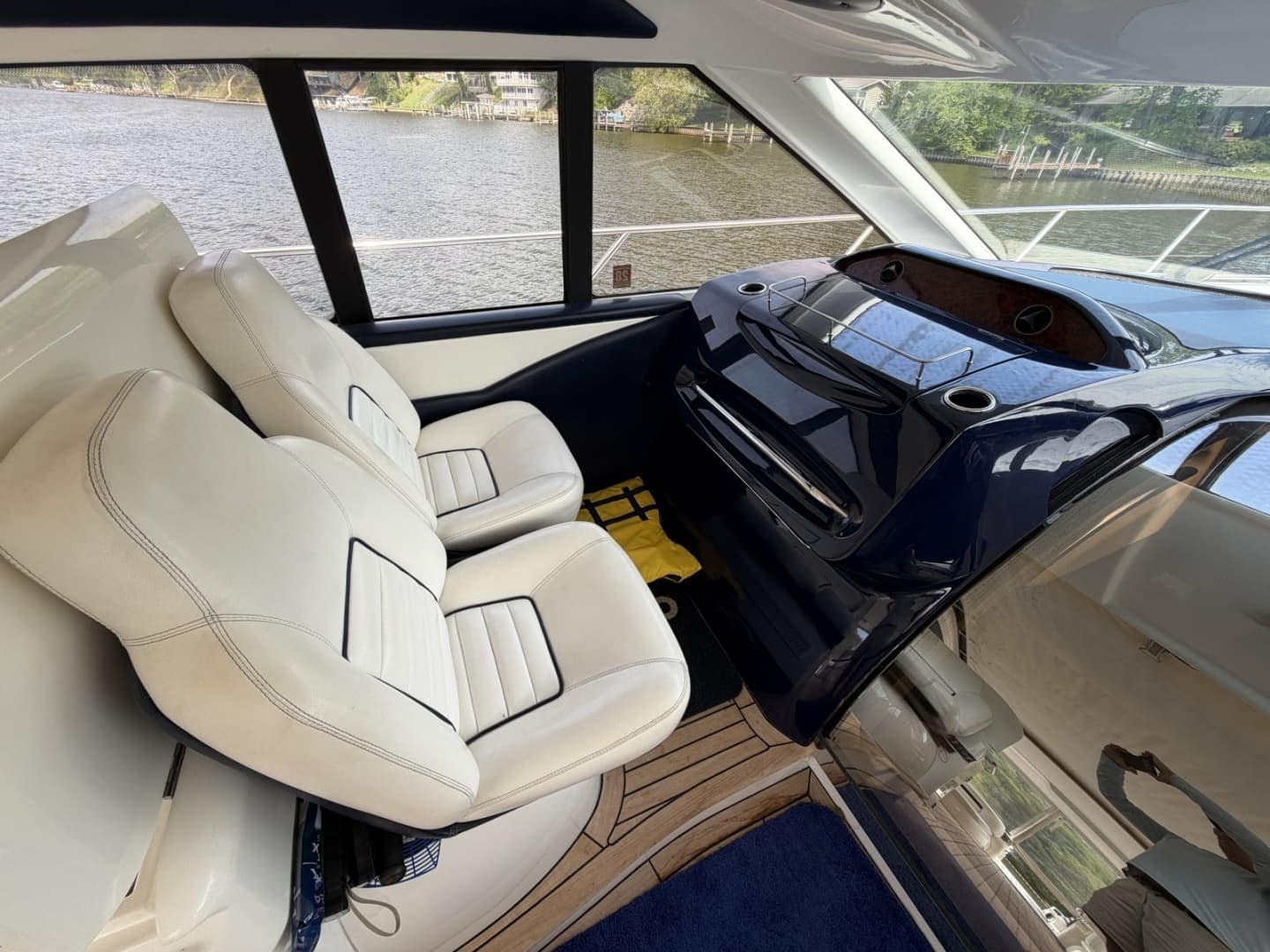 2001 Viking Sport Cruisers V65 Express