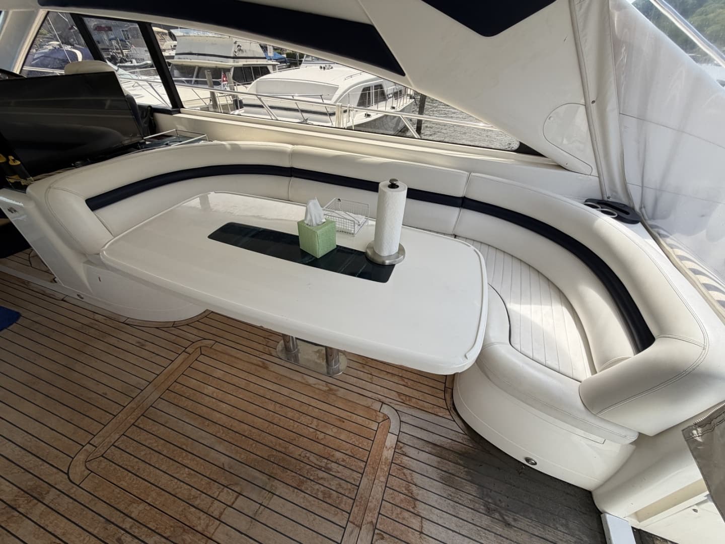 2001 Viking Sport Cruisers V65 Express