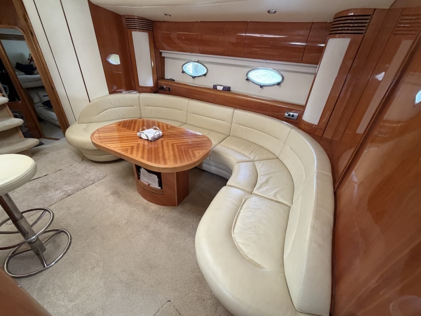 2001 Viking Sport Cruisers V65 Express