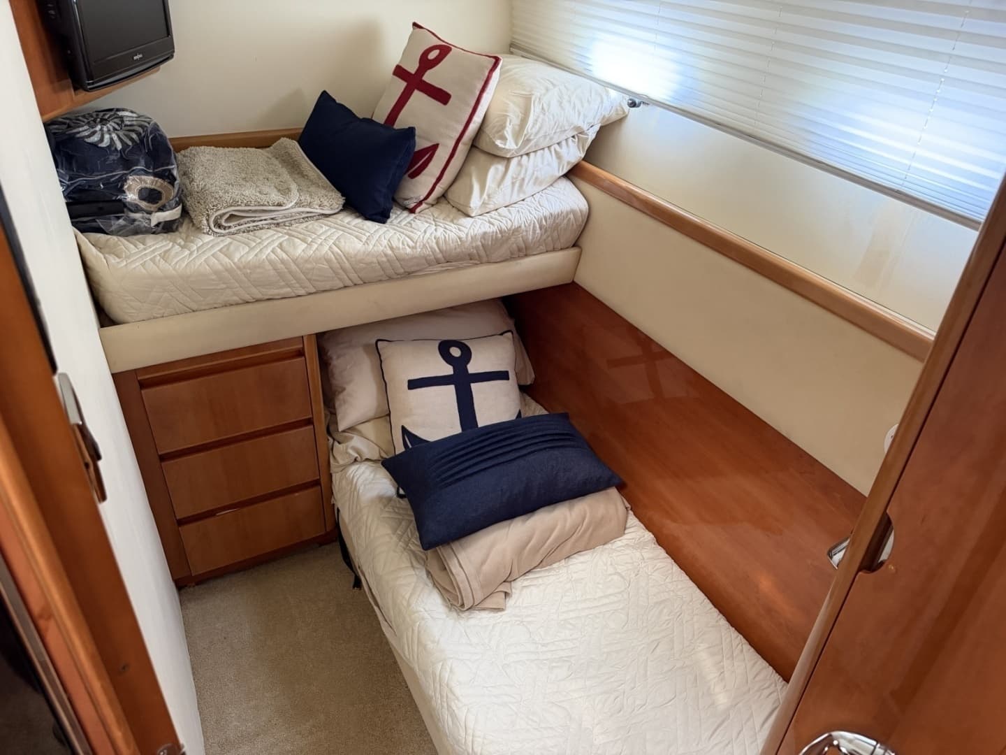 2001 Viking Sport Cruisers V65 Express